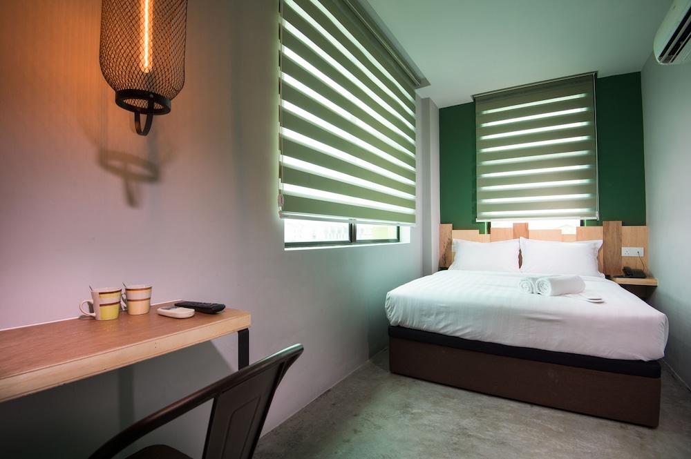 Malacca Finess Basic Hotel מראה חיצוני תמונה